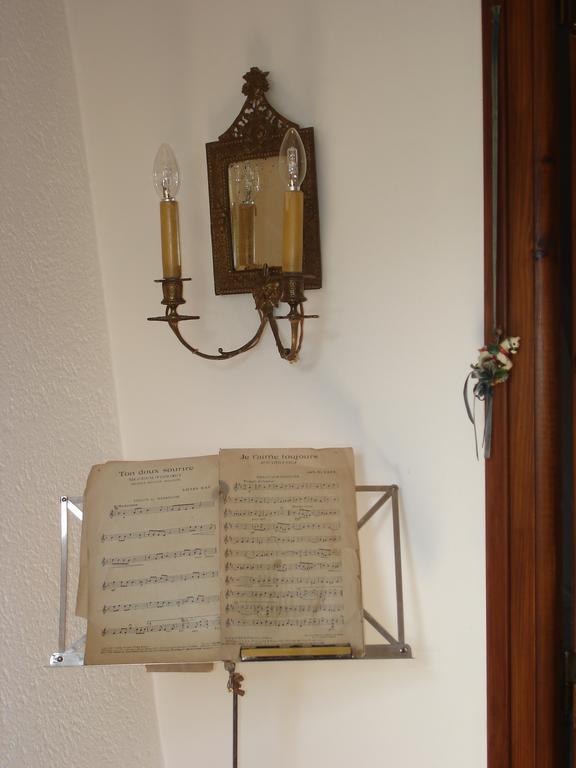 Вилла Chez Marraine Sauvat Экстерьер фото
