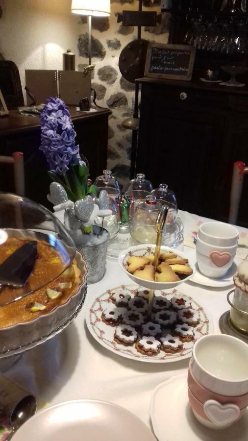 Вилла Chez Marraine Sauvat Экстерьер фото